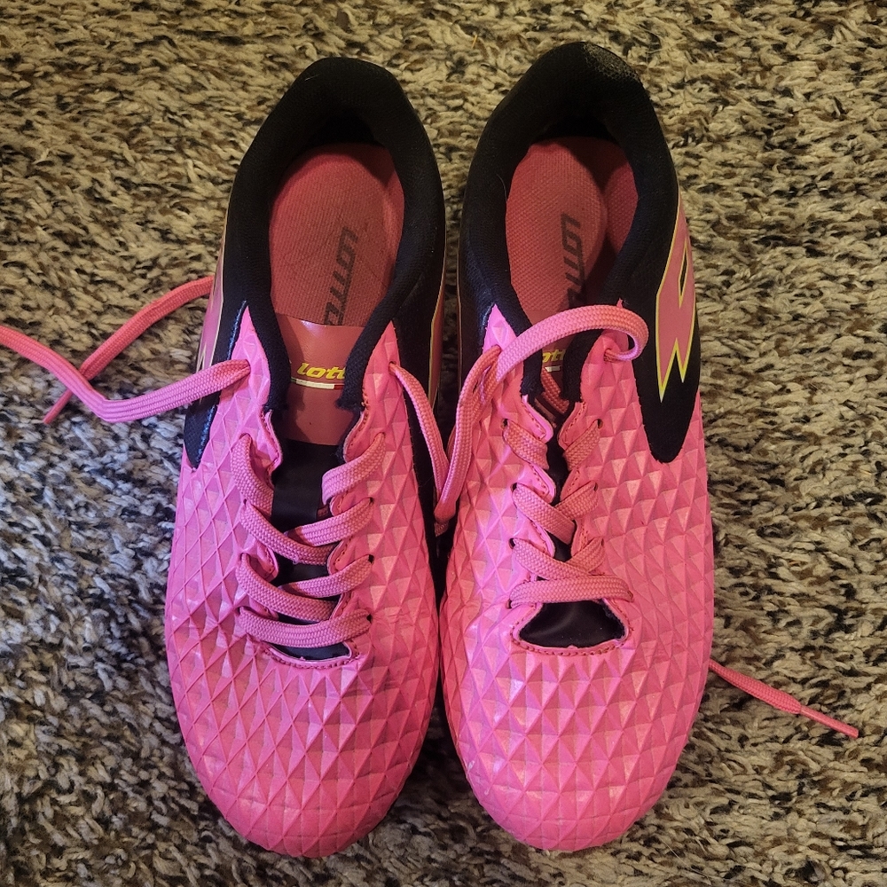 Lotto Soccer Cleats